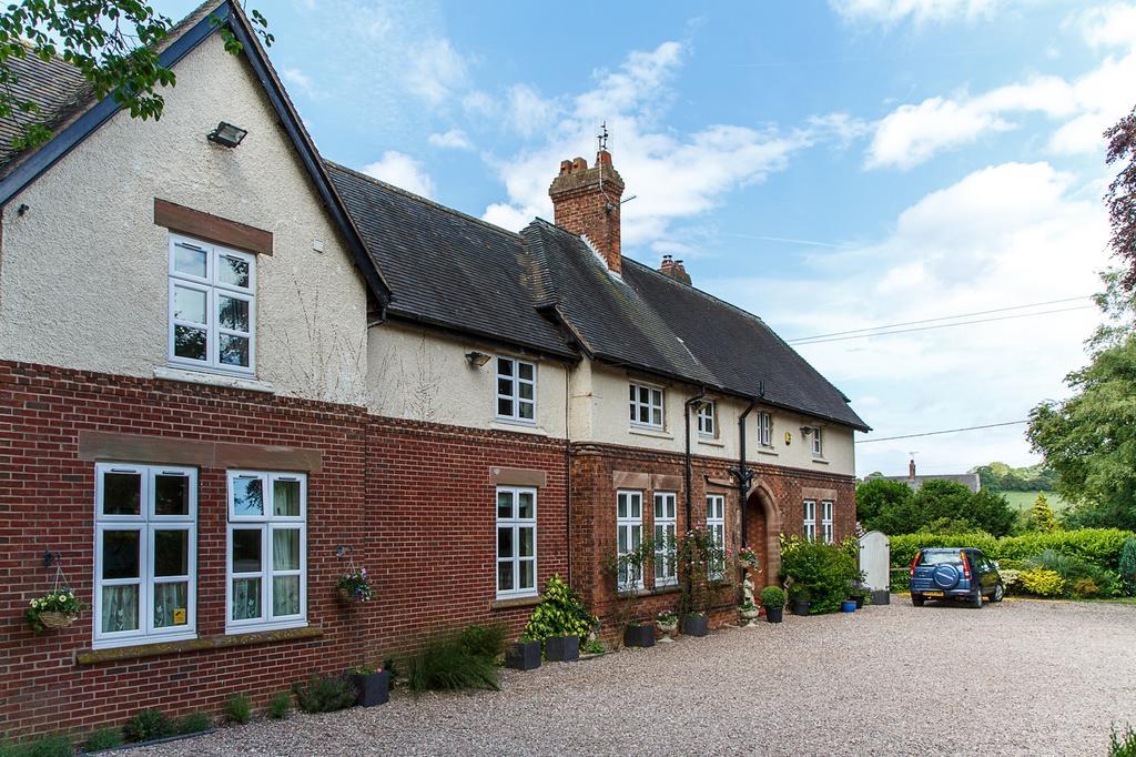 Heywood Hall Denstone Exterior foto