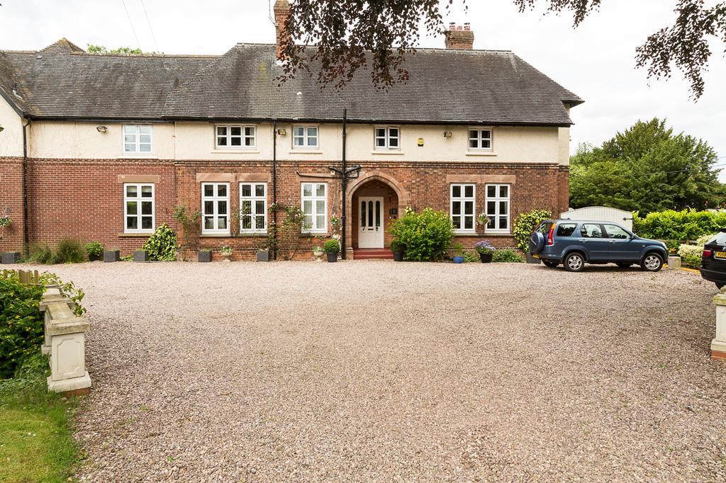 Heywood Hall Denstone Exterior foto